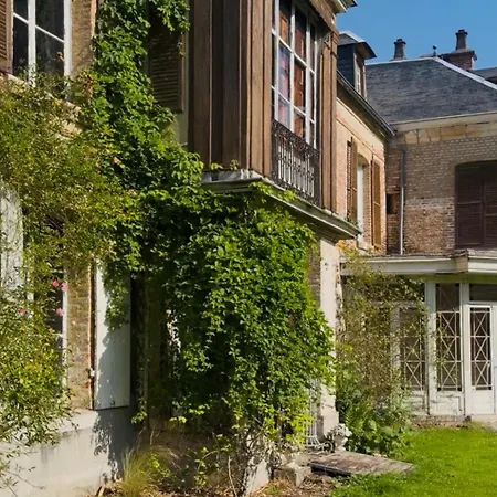 Domaine De Bainast *