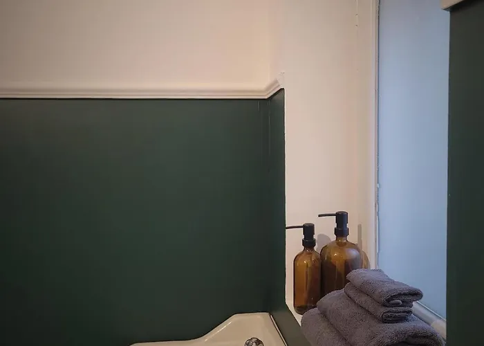 Chateau De Charme Avec Parc Arbore