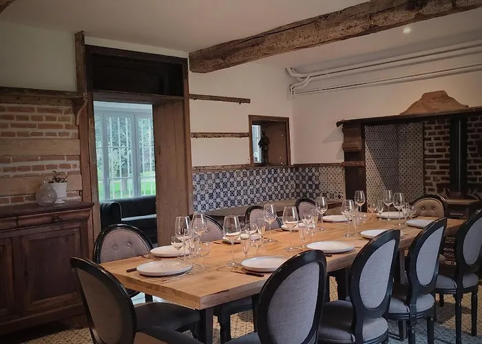 Chateau De Charme Avec Parc Arbore Вилла *